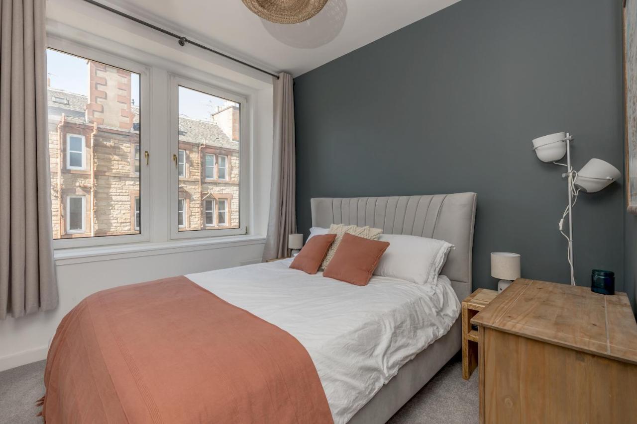 Pass The Keys Stunning 3 Bed Loft Style Apt With Free Parking Edinburgh Ngoại thất bức ảnh