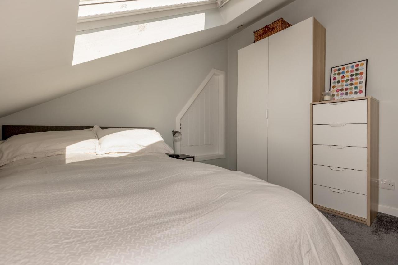 Pass The Keys Stunning 3 Bed Loft Style Apt With Free Parking Edinburgh Ngoại thất bức ảnh