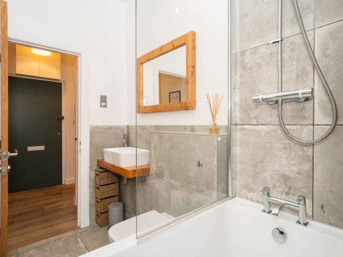 Pass The Keys Stunning 3 Bed Loft Style Apt With Free Parking Edinburgh Ngoại thất bức ảnh