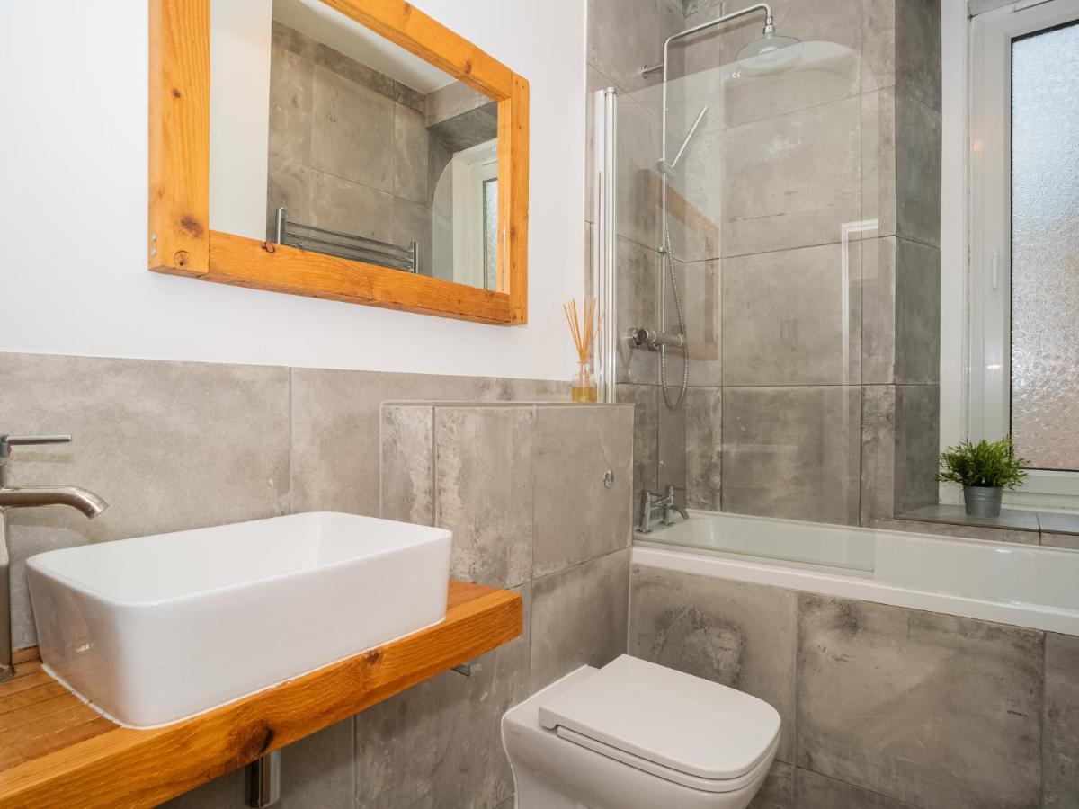 Pass The Keys Stunning 3 Bed Loft Style Apt With Free Parking Edinburgh Ngoại thất bức ảnh